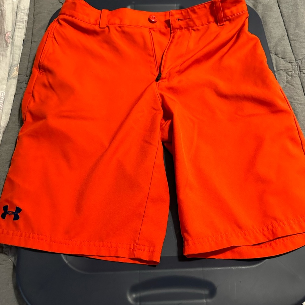 Under Armour boys shorts size YLG. Has adjustable waist